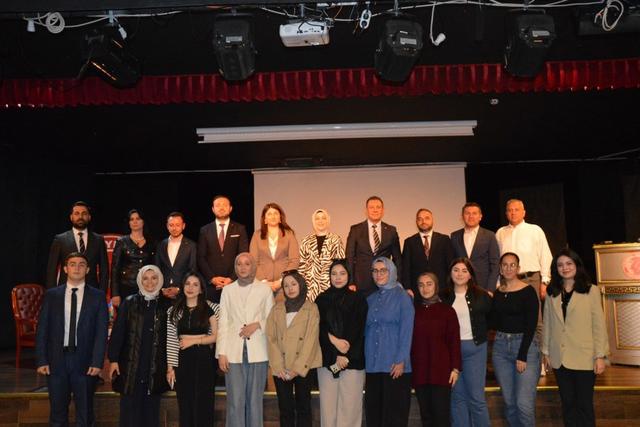 https://cmsapi.yeniyuzyil.edu.tr/news-media/big/001eb9e1-d915-4f04-a865-eea033240bbb16.JPG