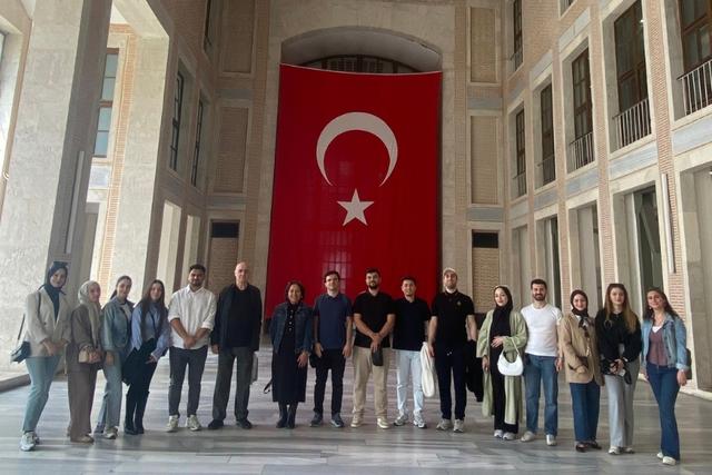 https://cmsapi.yeniyuzyil.edu.tr/news-media/big/0636cbe7-c94c-4535-9163-6382951644c615.jpg