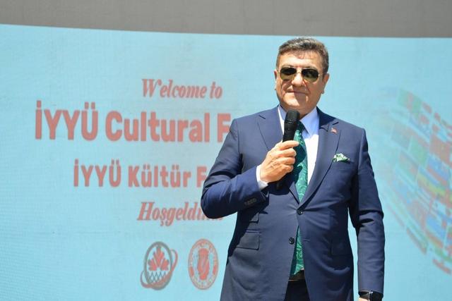 https://cmsapi.yeniyuzyil.edu.tr/news-media/big/0c6b0625-c087-4978-958f-ca74187828744.JPG
