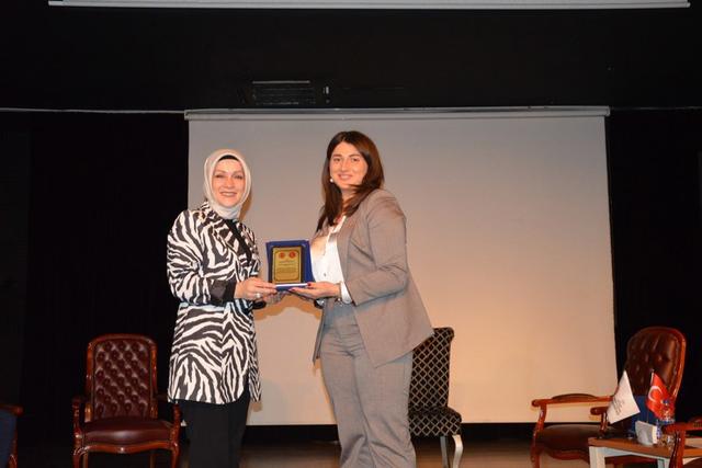 https://cmsapi.yeniyuzyil.edu.tr/news-media/big/125f15fa-a441-4d11-816d-bb9cea7a4fa012.JPG
