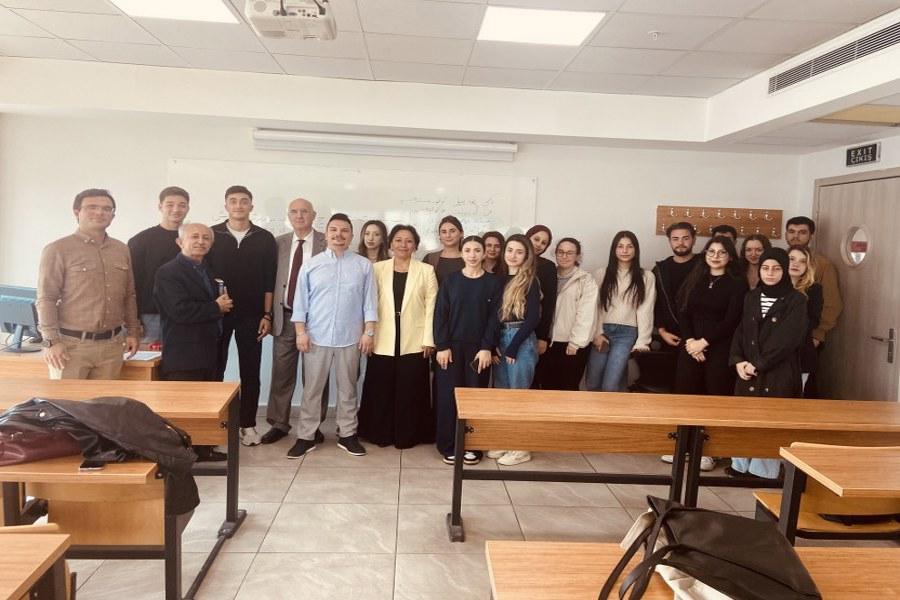 https://cmsapi.yeniyuzyil.edu.tr/news-media/big/1b515fb1-b936-4394-9866-ace63916fbccIMG3441.jpg