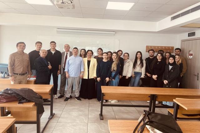 https://cmsapi.yeniyuzyil.edu.tr/news-media/big/1b515fb1-b936-4394-9866-ace63916fbccIMG3441.jpg