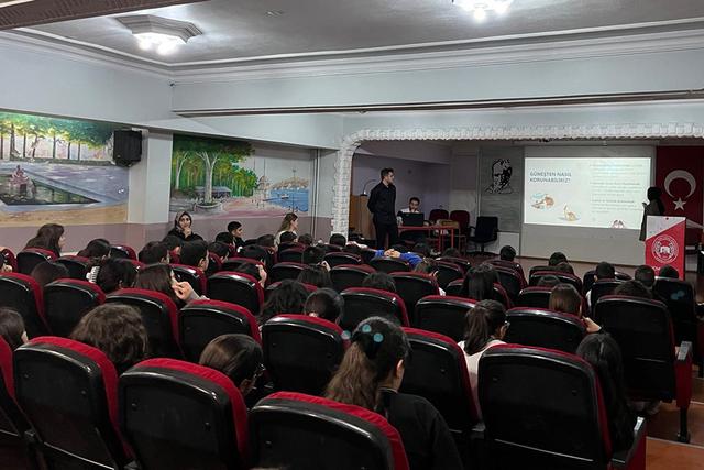 https://cmsapi.yeniyuzyil.edu.tr/news-media/big/3021dba0-8e55-4356-975e-5950fda46b692.jpg