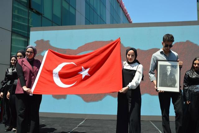https://cmsapi.yeniyuzyil.edu.tr/news-media/big/369e23c4-72e6-4909-9e5b-b3aab9b730075.JPG