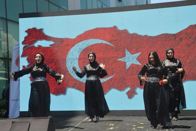 https://cmsapi.yeniyuzyil.edu.tr/news-media/big/43549fa3-dcc8-4332-b15c-c3c393ee2c2926.JPG