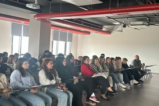 https://cmsapi.yeniyuzyil.edu.tr/news-media/big/46118294-f4e4-41b7-a6e8-912a985e458d3.JPG