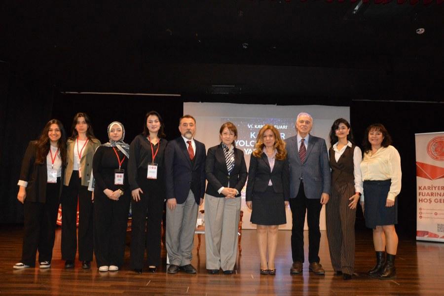 https://cmsapi.yeniyuzyil.edu.tr/news-media/big/485e704b-6e9b-46ba-ab84-c6cebf165e7d7.JPG