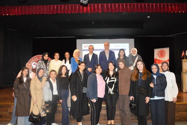 https://cmsapi.yeniyuzyil.edu.tr/news-media/big/6feff1d0-69d9-487c-8833-7276c40eeb656.JPG