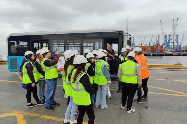 https://cmsapi.yeniyuzyil.edu.tr/news-media/big/78cb4b53-19bf-4c1e-8e5d-e2ba87311cec5.jpg