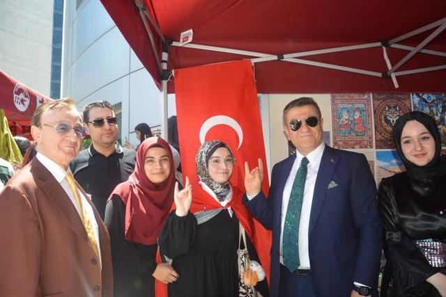 https://cmsapi.yeniyuzyil.edu.tr/news-media/big/7ae6bf68-f726-49b5-a185-021963616e0e25.JPG