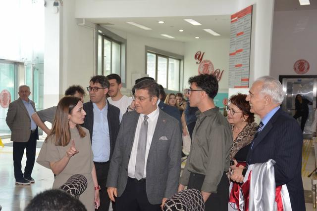 https://cmsapi.yeniyuzyil.edu.tr/news-media/big/88de1b5c-93f2-4a1d-9d43-2f3b38424a235.JPG