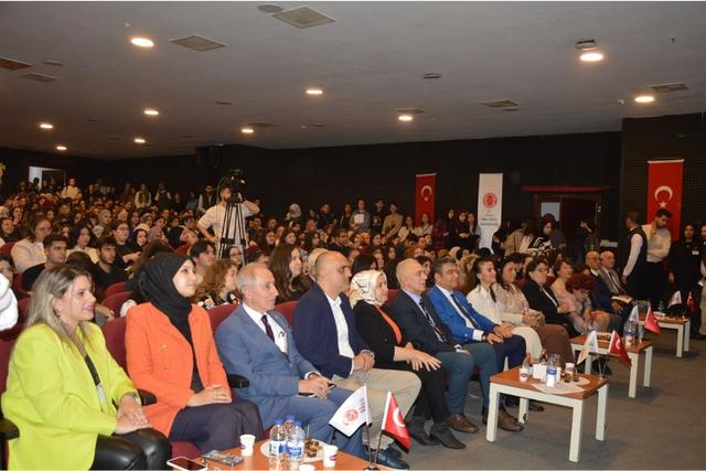 https://cmsapi.yeniyuzyil.edu.tr/news-media/big/9272907e-5ccd-4e8c-aac0-296c0af097a91.jpg