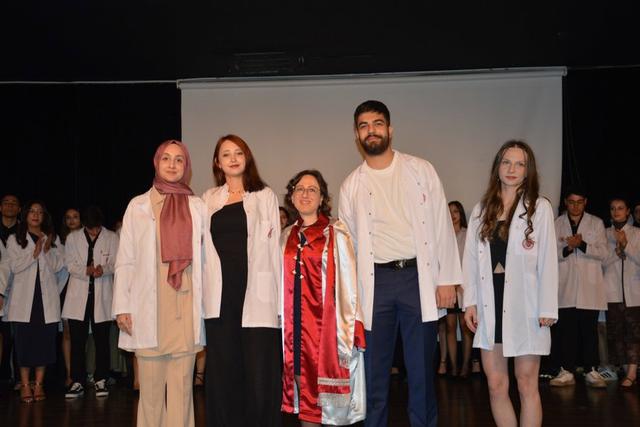 https://cmsapi.yeniyuzyil.edu.tr/news-media/big/939aaf10-f6d3-4d68-b571-a870653d594a28.JPG