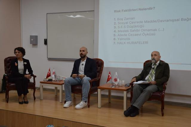 https://cmsapi.yeniyuzyil.edu.tr/news-media/big/9e8ba205-b727-45ce-921c-9f7121bf4d3d18.JPG