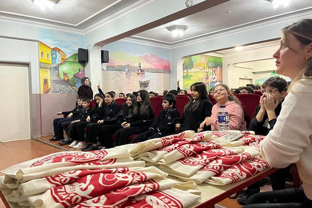 https://cmsapi.yeniyuzyil.edu.tr/news-media/big/c37fad0d-621d-4619-b012-d1eb963a42214.jpg