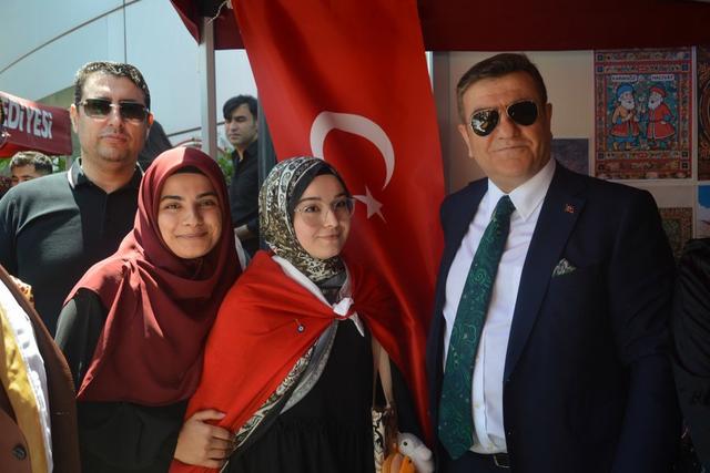 https://cmsapi.yeniyuzyil.edu.tr/news-media/big/d6e0e562-08b5-4f93-b621-fd43bfefb4b924.JPG