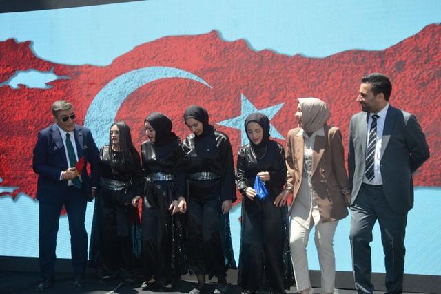 https://cmsapi.yeniyuzyil.edu.tr/news-media/big/e8d1816b-a4dd-4a3c-b7d9-04f8e03f4fb228.JPG