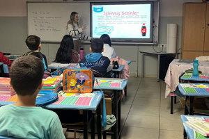 https://cmsapi.yeniyuzyil.edu.tr/news-media/thumb/2924f95a-e5c9-4a1d-b374-b741b9ea9c301.jpg