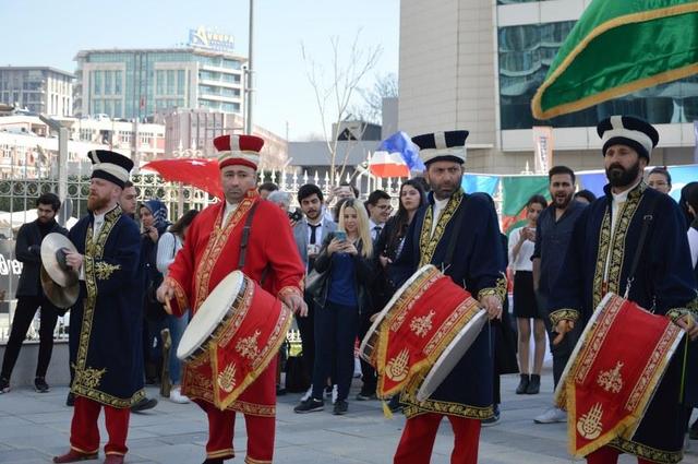 https://content.yeniyuzyil.edu.tr/upload/galeri/2019/2897/big/27.JPG