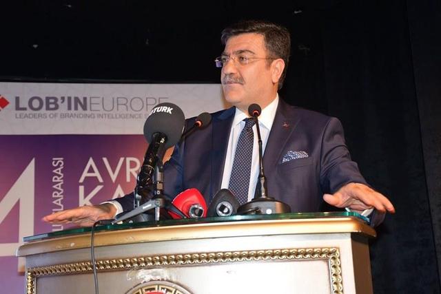 https://content.yeniyuzyil.edu.tr/upload/galeri/2019/3386/big/13.jpg