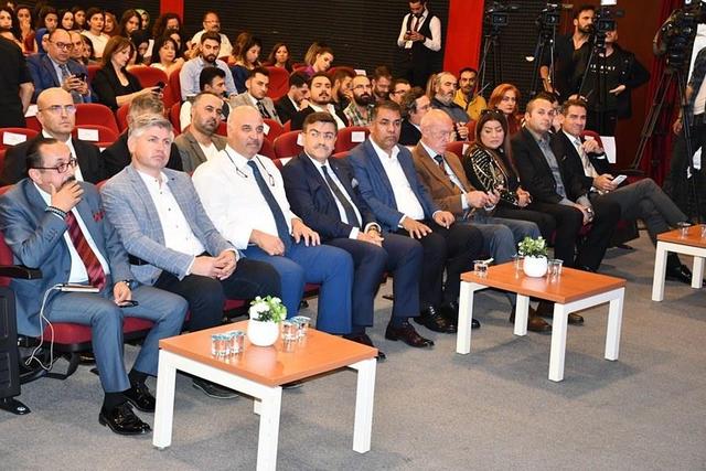 https://content.yeniyuzyil.edu.tr/upload/galeri/2019/3386/big/7.jpg