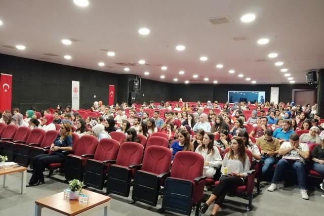 https://content.yeniyuzyil.edu.tr/upload/galeri/2019/3392/big/4.jpg