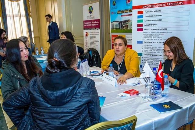 https://content.yeniyuzyil.edu.tr/upload/galeri/2019/3396/big/1.jpg