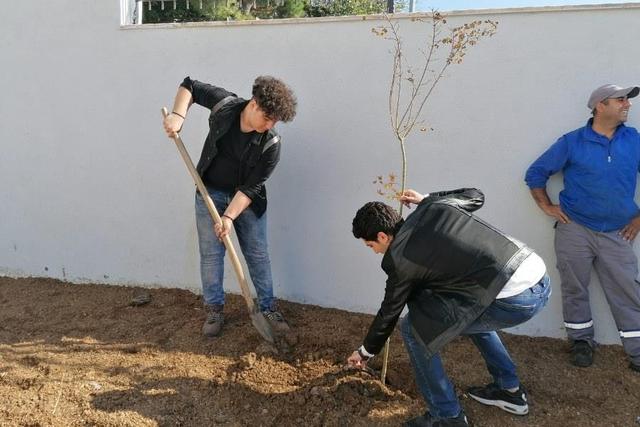 https://content.yeniyuzyil.edu.tr/upload/galeri/2019/3403/big/2.jpg