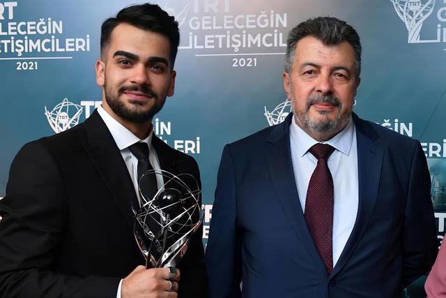 https://content.yeniyuzyil.edu.tr/upload/galeri/2021/4730/big/2.jpg
