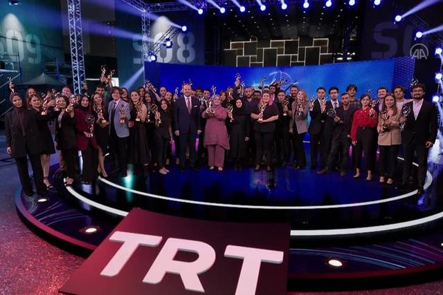 https://content.yeniyuzyil.edu.tr/upload/galeri/2021/4730/big/3.jpg