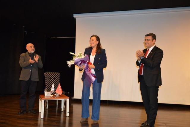 https://content.yeniyuzyil.edu.tr/upload/galeri/2022/5670/big/9.JPG