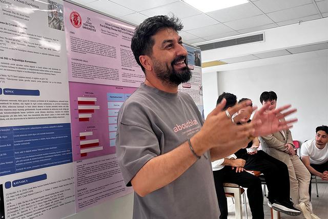 https://cmsapi.yeniyuzyil.edu.tr/news-media/big/2d6fcfd8-cdd7-4b08-b221-0daabfc3d8dbcihan-unlu-3.jpg