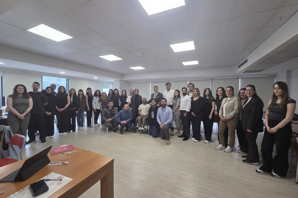 https://cmsapi.yeniyuzyil.edu.tr/news-media/big/2d76d1ff-1ff8-40d5-a9e1-65681f4ca4841.jpg