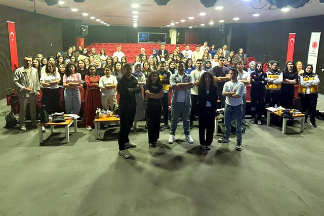 https://cmsapi.yeniyuzyil.edu.tr/news-media/big/36144aaa-be29-4eda-be23-0c6f69cda100foto7.jpg