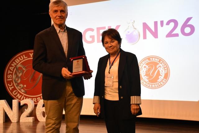 https://cmsapi.yeniyuzyil.edu.tr/news-media/big/3d45c81e-ee13-41e7-b820-179bffd0e7fa8-1.jpg