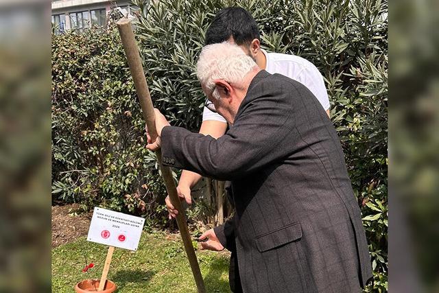 https://cmsapi.yeniyuzyil.edu.tr/news-media/big/649f2bad-ee16-4106-ba66-aa4942486ffd4.jpg