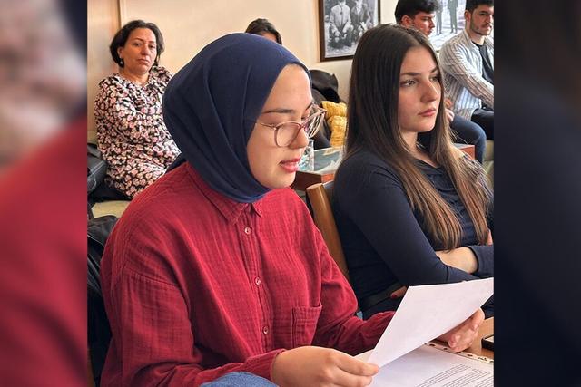 https://cmsapi.yeniyuzyil.edu.tr/news-media/big/ac8f423e-3115-4710-92c1-83d18077e0f9Artboard-3dteokuma.jpg