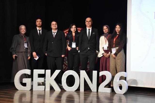 https://cmsapi.yeniyuzyil.edu.tr/news-media/big/afd9ef25-3b7c-4910-84c8-5f65878b81321-4.jpg