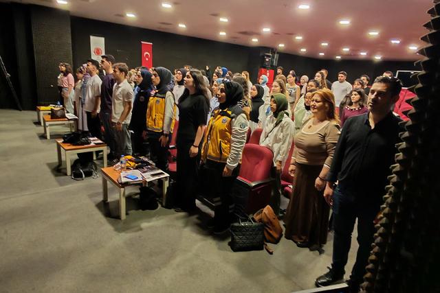 https://cmsapi.yeniyuzyil.edu.tr/news-media/big/d56e4f41-9c27-43ed-aa58-e30b790c472afoto1.jpg