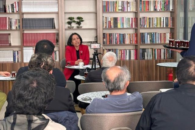 https://cmsapi.yeniyuzyil.edu.tr/news-media/big/fe59c832-6b6d-4d5e-a316-92f706fe7a3c5-1.jpg